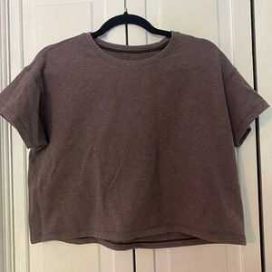 Lululemon cropped tee!